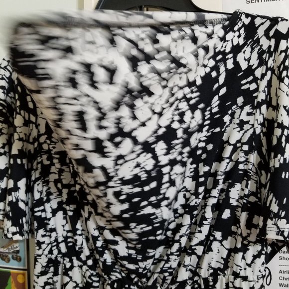 Liz Lange Maternity For Target dress Small abstract draped cowl neck flutter - Picture 5 of 12